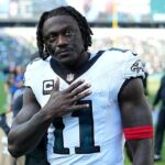 Hviezda Philadelphia Eagles AJ Brown bude teraz „pravdepodobne“ vymenený do New England Patriots