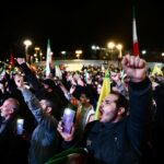 Teherán usporiadal vojenské prehliadky, keď sa malo skončiť prímerie | Americko-izraelská vojna proti Iránu