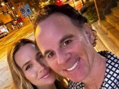 Tenisová hviezda, ktorá sa vyzliekla pre Playboy, sa rozviedla po tom, čo manžel začal krutú súdnu bitku Chuck Adams podal žiadosť o rozluku so svojou manželkou Ashley Harkleroad