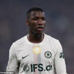 Teraz ĎALŠIA hviezda Chelsea spochybňuje ich budúcnosť! Moises Caicedo sa stal najnovším hráčom Blues, ktorý odmietol vylúčiť odchod po tom, čo sa ho pýtali na Real Madrid po zákaze Enza Fernandeza