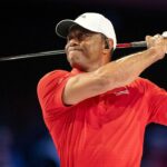 Tiger Woods dostal súdny súhlas na vycestovanie do zahraničia na liečenie po zatknutí pod vplyvom alkoholu