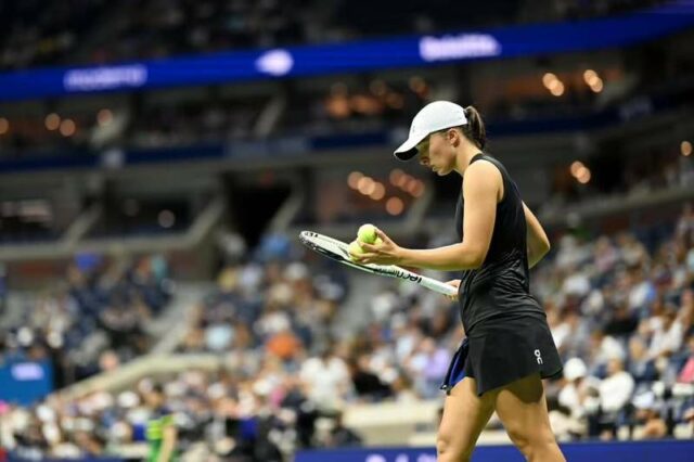 Tenis 2026: BNP Paribas Open, 7. marca 2026 7. marca 2026: Iga Swiatek POL v akcii proti Kayla Day USA počas zápasu 2. kola na BNP Paribas Open 7. marca 2026, ktorý sa konal v Indian Wells Tennis Garden v Indian Wells v Kalifornii. Kreditný obrázok: Mal Taam/Cal Media Indian Wells Kalifornia USA IBA REDAKČNÉ POUŽITIE Copyright: xx ZUMA-20260307_zma_c04_432.jpg MalxTaamx csmphotothree478206