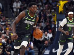 Timberwolves sa snaží zbaviť hrdze v hre 2 vs. Nuggets NBA: Play-off-Minnesota Timberwolves v Denveri Nuggets