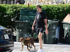 Tom Brady venčil svojho klonovaného psa po cvičení v telocvični v Miami – mesiace od odhalenia bizarných pohybov pre milovaného domáceho maznáčika Legenda NFL Tom Brady videl v stredu opúšťať posilňovňu v Miami po boku svojho psa Junie