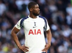 Tottenham po remíze Brightonu reaguje na „hanebný, dehumanizujúci rasizmus“ obrancu Tottenham po remíze Brightonu reaguje na „hanebný, dehumanizujúci rasizmus“ obrancu