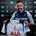 Nový šéf Tottenhamu Roberto De Zerbi pridal do svojho zákulisného kádra iba dvoch trénerov