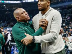 Tréner HOF Doc Rivers v Milwaukee. Je na rade Giannis Antetokounmpo? Tréner HOF Doc Rivers v Milwaukee. Je na rade Giannis Antetokounmpo?