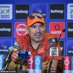 Russell Domingo z Hampshire (na snímke počas pôsobenia v Sunrisers Eastern Cape) je jedným z trénerov County Championship nespokojných so svojimi kontroverznými novými pravidlami striedania.