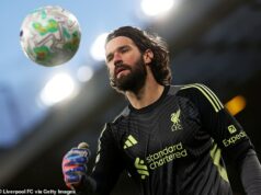 Tréner Liverpoolu Arne Slot prináša znepokojujúce informácie o kondícii Alissona… ale pred zápasom FA Cupu s Man City sú tu lepšie správy o Mohamedovi Salahovi Liverpool č. 1 Alisson rieši už jedenásty prípad zranenia alebo choroby za posledné tri sezóny
