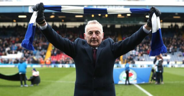 Tréner víťaza Premier League zomrel ako klub „zničený“ smrťou „legendy“ | Futbal | Šport
