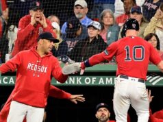 Trevor Story hovorí, že mal rozhovor s GM Breslowom o prepustení Alexa Coru Trevor Story hovorí, že mal rozhovor s GM Breslowom o prepustení Alexa Coru