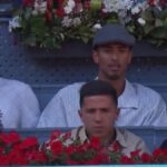 Enzo Fernandez, Joao Pedro a Marc Cucurella z Chelsea boli zajatí na tenise s hviezdou Realu Madrid Jude Bellinghamom.