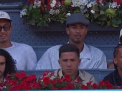 Trio Chelsea spozorované s Judom Bellinghamom na podujatí Masters, ktoré vyvolalo prestupové šialenstvo Realu Madrid Enzo Fernandez, Joao Pedro a Marc Cucurella z Chelsea boli zajatí na tenise s hviezdou Realu Madrid Jude Bellinghamom.