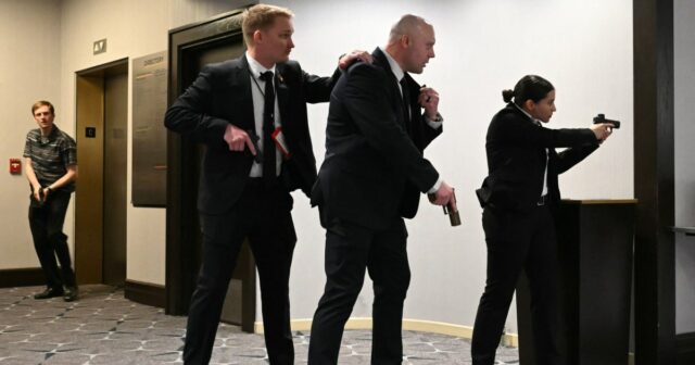 Trumpa evakuovali z večere korešpondentov Bieleho domu | Správy Donalda Trumpa
