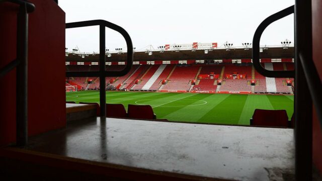 Účty Southamptonu vykazujú stratu 53,9 milióna libier Účty Southamptonu vykazujú stratu 53,9 milióna libier