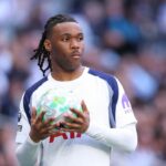 Destiny Udogie utrpel zranenie, kvôli ktorému bude chýbať Wolves vs Tottenham