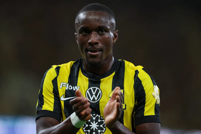 🎥 Úplné zrútenie! Tento 🇫🇷 hráč poslal na kopačku dole Download app from appStore