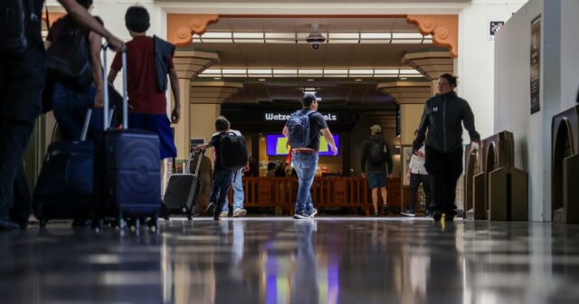 Uprostred odporu ohľadom parkovania pri Svetovom pohári ponúka LA Metro riešenie
