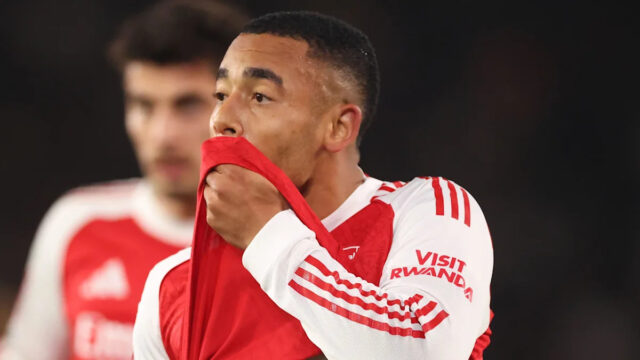 Uteká sezóna rozhádzanému Arsenalu?
