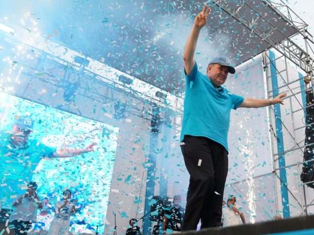 V peruánskom prezidentskom súboji sa pro-Trumpov predskokan v poslednom úseku potopí | Volebné správy
