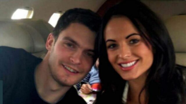 V „peknom živote“ pedofilného futbalistu Adama Johnsona je teraz späť Ohrdnutý bývalý futbalista Adam Johnson svojho času v Sunderlande