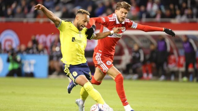 Vedúci Nashville na východe čelí skorej výzve od Charlotte
