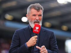 Verdikt Roya Keana o prestupových cieľoch z Man Utd, keďže klub čelí tvrdej realite Roy Keane hovorí do mikrofónu