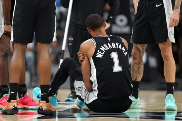 NBA: Philadelphia 76ers v San Antonio Spurs