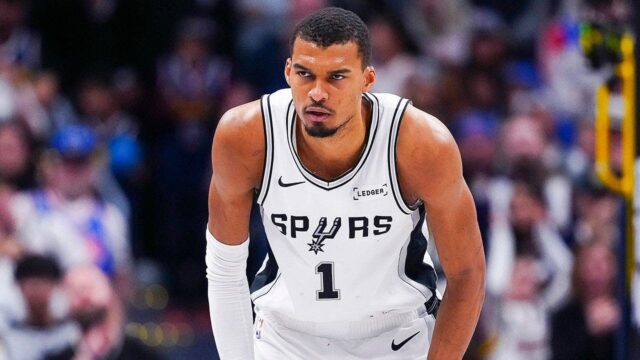 Victor Wembanyama vyhráva prvého jednohlasne defenzívneho hráča roka v NBA
