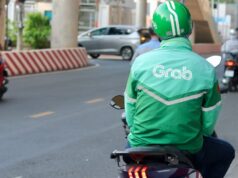 Vietnamskí zamestnanci na koncertoch zasiahnutí rastúcimi cenami paliva v dôsledku iránskej vojny | Obchodné a ekonomické správy Vietnamskí zamestnanci na koncertoch zasiahnutí rastúcimi cenami paliva v dôsledku iránskej vojny | Obchodné a ekonomické správy