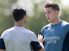 Viktor Gyokeres praskol počas prázdninových dní po prehre Arsenalu s Man City Viktor Gyokeres v reštaurácii v Lisabone