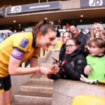 Vlci sledujú propagáciu WSL 2, pretože podpora klubu rastie a svetlo reflektorov sa zintenzívňuje