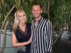 Vo vnútri života Gylfi Sigurdsson teraz od novej práce po modelovú manželku a ohromujúci čistý majetok Gylfi Sigurdsson s manželkou Alexandrou Iversdottir