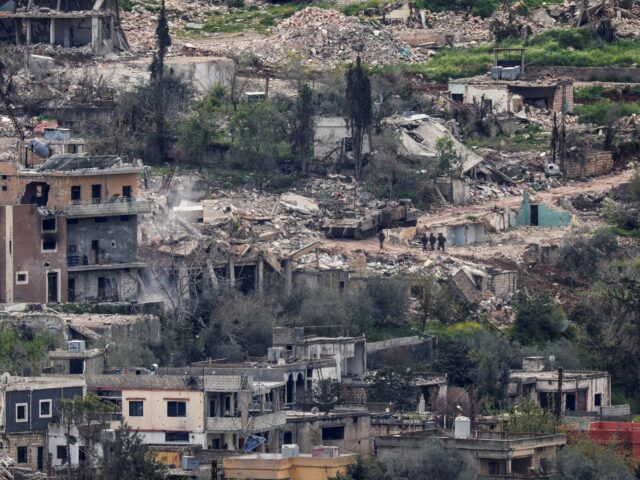 Vojna v Iráne naživo: Trump naznačuje rozhovory; Americká blokáda v Vojna v Iráne naživo: Trump naznačuje rozhovory; Americká blokáda v Hormuze vstupuje do druhého dňa | Izrael útočí na Libanon News