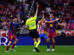 Výbor rozhodcov pripúšťa, že obranca Barcelony mal byť vylúčený proti Atléticu Výbor rozhodcov pripúšťa, že obranca Barcelony mal byť vylúčený proti Atléticu