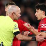 Vyhlásenie Premier League Match Center k červenej karte Lisandra Martineza | Futbal | Šport