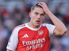 Vysnívaný káder Arsenalu na sezónu 2026-27: 100 miliónov libier, dvojitý nájazd v Newcastle, rozhodnutie Viktora Gyokeresa Viktor Gyokeres z Arsenalu reaguje na premárnenú šancu počas zápasu Premier League medzi Arsenalom a Manchestrom City na Emirates Stadium 21. septembra 2025 v Londýne v Anglicku.