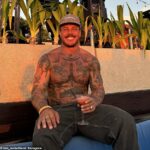 Tom McLackland (na snímke) exkluzívne pre Daily Mail hovoril o tom, aký je život podkúvača