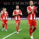 Hráči Bayernu vyzerali sklamaní napriek tomu, že sa vrátili do nerozhodného stavu (Getty)