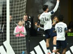 Whitecaps pokračuje v horúcom štarte proti nízkemu Sporting KC Whitecaps pokračuje v horúcom štarte proti nízkemu Sporting KC