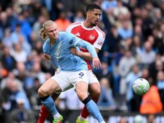 William Saliba odhaľuje, že premýšľa o titule, aj keď spí, keď otvára misiu Arsenalu ukončiť 22 rokov strasti za titulom William Saliba cítil bolesť z prehry s Manchestrom City – víťaza strelil Erling Haaland – a verí, že Arsenal bude potrebovať päť víťazstiev z piatich, aby získal titul v Premier League.