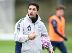 Základná zostava Arsenalu vs Southampton sa rozhodla, keďže Mikel Arteta žongluje so zranením Manažér Arsenalu Mikel Arteta počas tréningu v Sobha Realty Training Center 31. októbra 2025 v London Colney, Anglicko