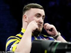 Zatrpknutý Luke Littler zaútočil na súpera v šípkach špicatým príspevkom na Instagrame po tom, ako na pódiu videl majstra sveta, ako zosmiešňuje súpera gestom CRYING Luke Littler preniesol svoj zjavný spor s oponentom Gianom van Veenom na sociálne siete po ich hádke vo štvrtok večer