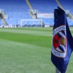 "Zdravotný incident" na futbalovom štadióne, keď letecká ambulancia prichádza pred zápasom