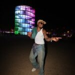 Hviezda NFL Sterling Shepard bola videná, ako prijíma svoj nový singel v Stagecoach