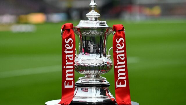 Žreb semifinále FA Cupu NAŽIVO: Man City, Chelsea a Southampton objavujú súperov
