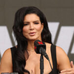 HOLLYWOOD, KALIFORNIA – 13. NOVEMBRA: Pedro Pascal a Gina Carano prichádzajú na premiéru vôbec prvého hraného seriálu Lucasfilm, "Mandalorian," v divadle El Capitan v Hollywoode v Kalifornii 13. novembra 2019. "Mandalorian" streamuje exkluzívne na Disney+. (Foto: Jesse Grant/Getty Images pre Disney)