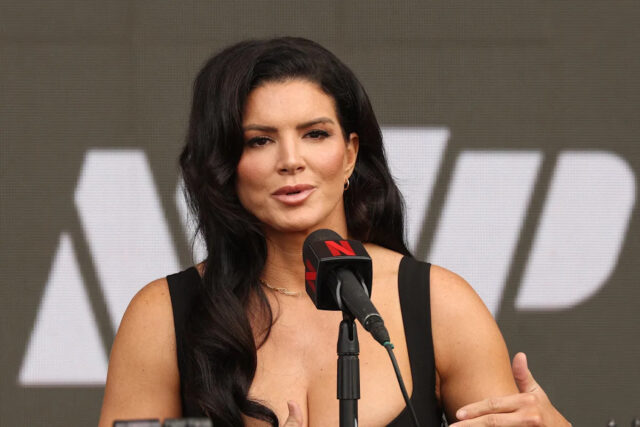 HOLLYWOOD, KALIFORNIA – 13. NOVEMBRA: Pedro Pascal a Gina Carano prichádzajú na premiéru vôbec prvého hraného seriálu Lucasfilm, "Mandalorian," v divadle El Capitan v Hollywoode v Kalifornii 13. novembra 2019. "Mandalorian" streamuje exkluzívne na Disney+. (Foto: Jesse Grant/Getty Images pre Disney)