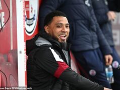„Mám rád nátlakové situácie – riešim to od svojich ôsmich rokov“: COLIN KAZIM-RICHARDS odhaľuje svoju misiu „Prežitie destinácie“ v Crawley Town Colin Kazim-Richards prišiel ako šéf Crawley minulý mesiac, keď bojujú o zotrvanie v League Two