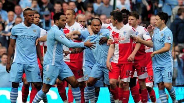 „Najhoršia šatňa“ Premier League plná „nechuti“ v boji o zostup Barton